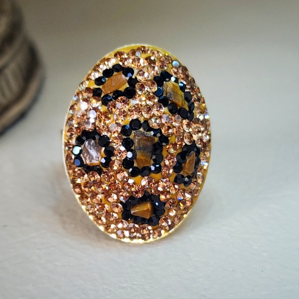 Brown Leopard Adjustable Crystal Ball Ring – Bold, Stylish, Unique